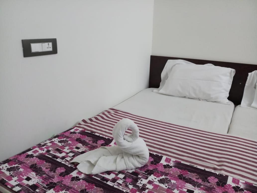 Sri Kousthubham Residency Otel Tirupati Dış mekan fotoğraf
