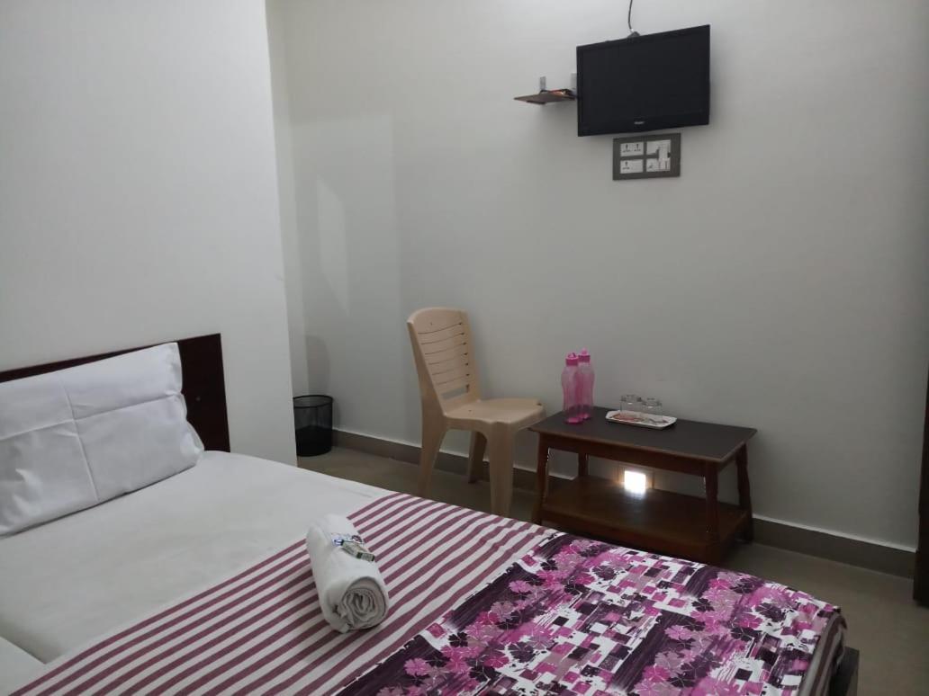Sri Kousthubham Residency Otel Tirupati Dış mekan fotoğraf
